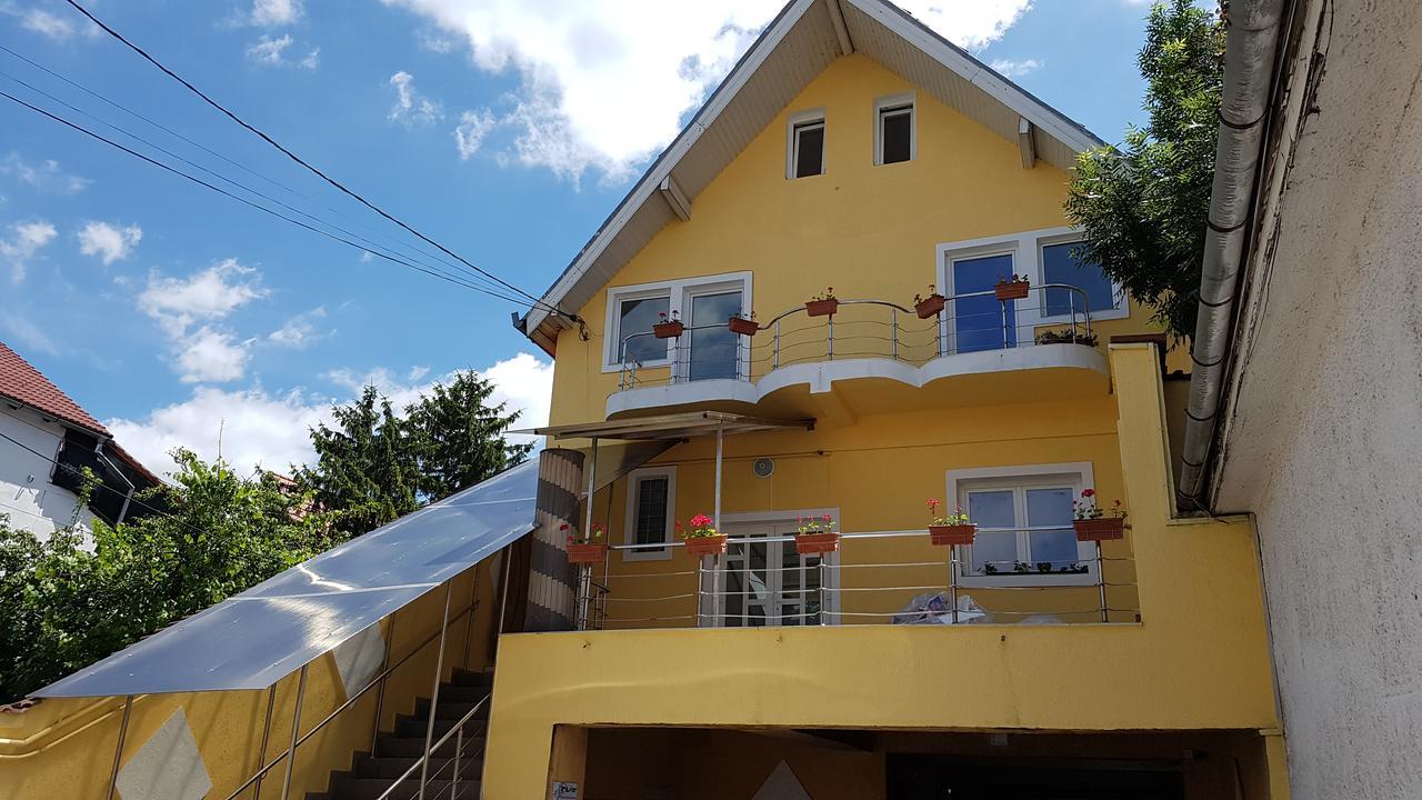 My Place - Cozy Rooms Sibiu Luaran gambar